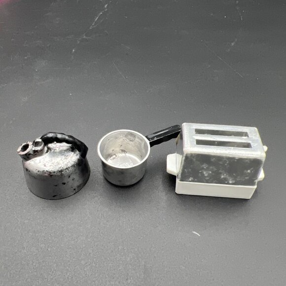 VTG 1965 Barbie Learns to Cook #1634 Dress Belt Shoe Hanger Toaster Kettle Pot - Picture 7 of 16